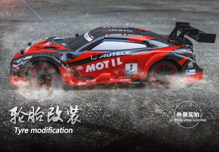 40KM/H High Speed 2.4G 4WD Drifting RC Car Double Tire Anti-Crash RC Stunt Car With Cool Light RC Racing Car Toy For Kid BoyGift